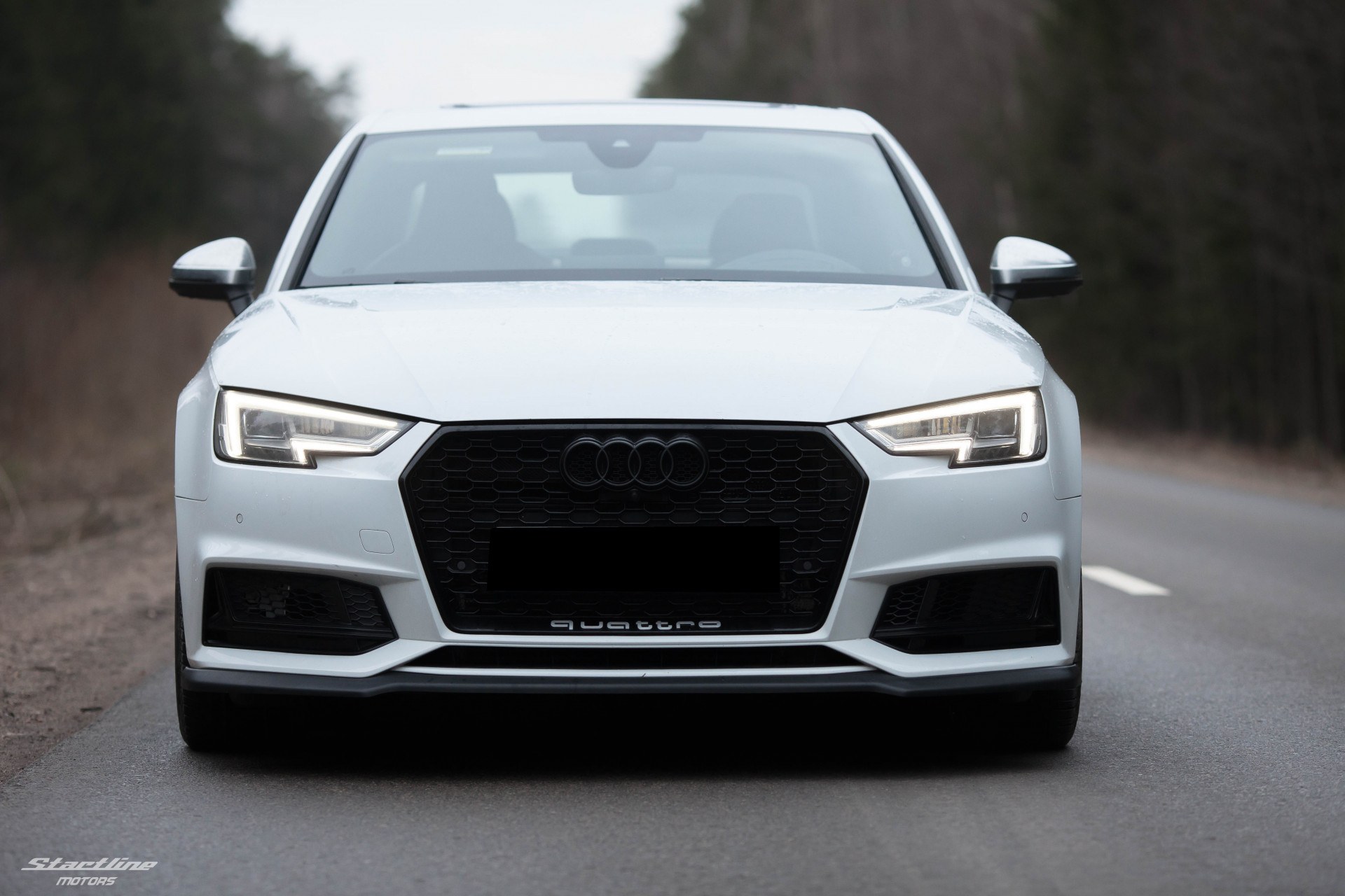 Baltas Audi S4 arba S5 Startline galios projekte